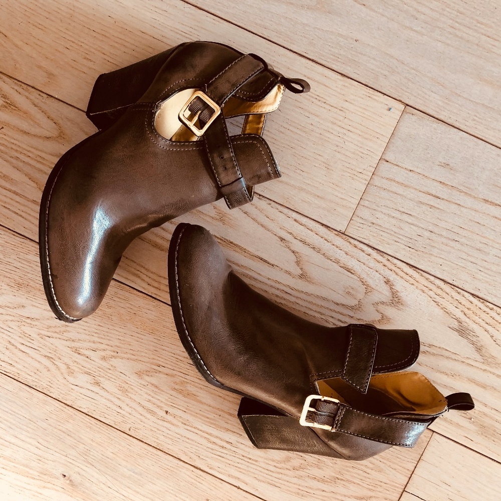 Mia Clairre Cutout Booties